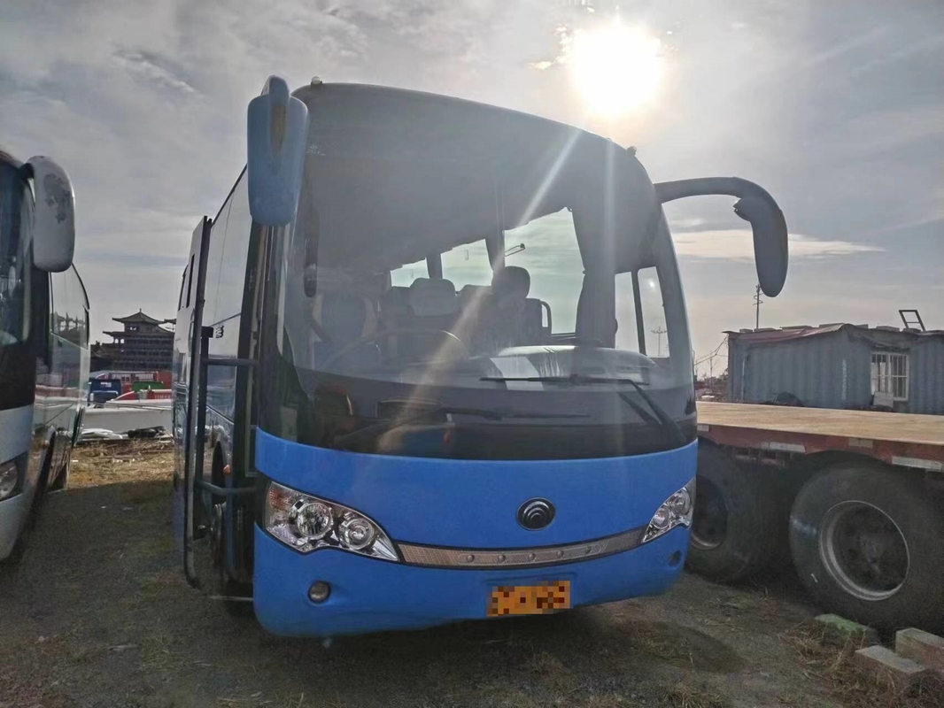 39 Sitzplätze YUTONG Bus ZK6888 Gebraucht Dieselbus Zweithandsautobahn Euro III Emissionsgepäckregal