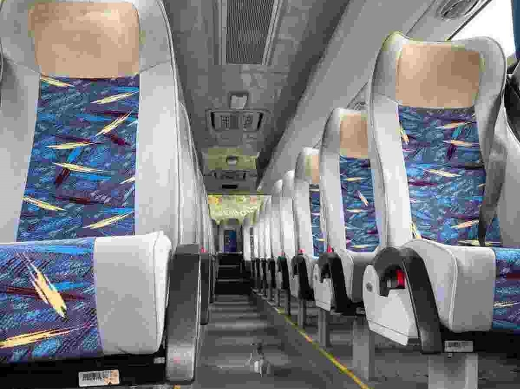 Luxuriöser Gebraucht YUTONG Bus 2015 Jahr Euro-IV Emission 51 Sitzplätze Großes Gepäckfach