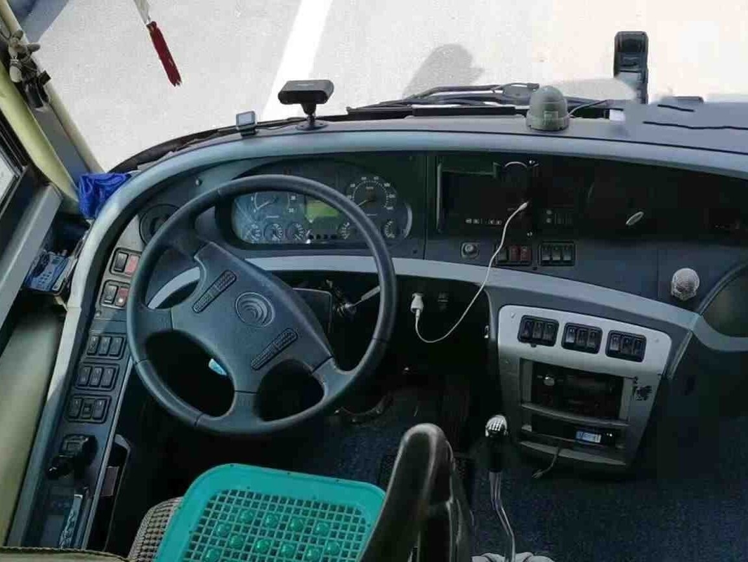 Zweiter Hand Yutong Passagierbus Zk6122 Großraum Gepäck Weichai Motor 336 PS A/C