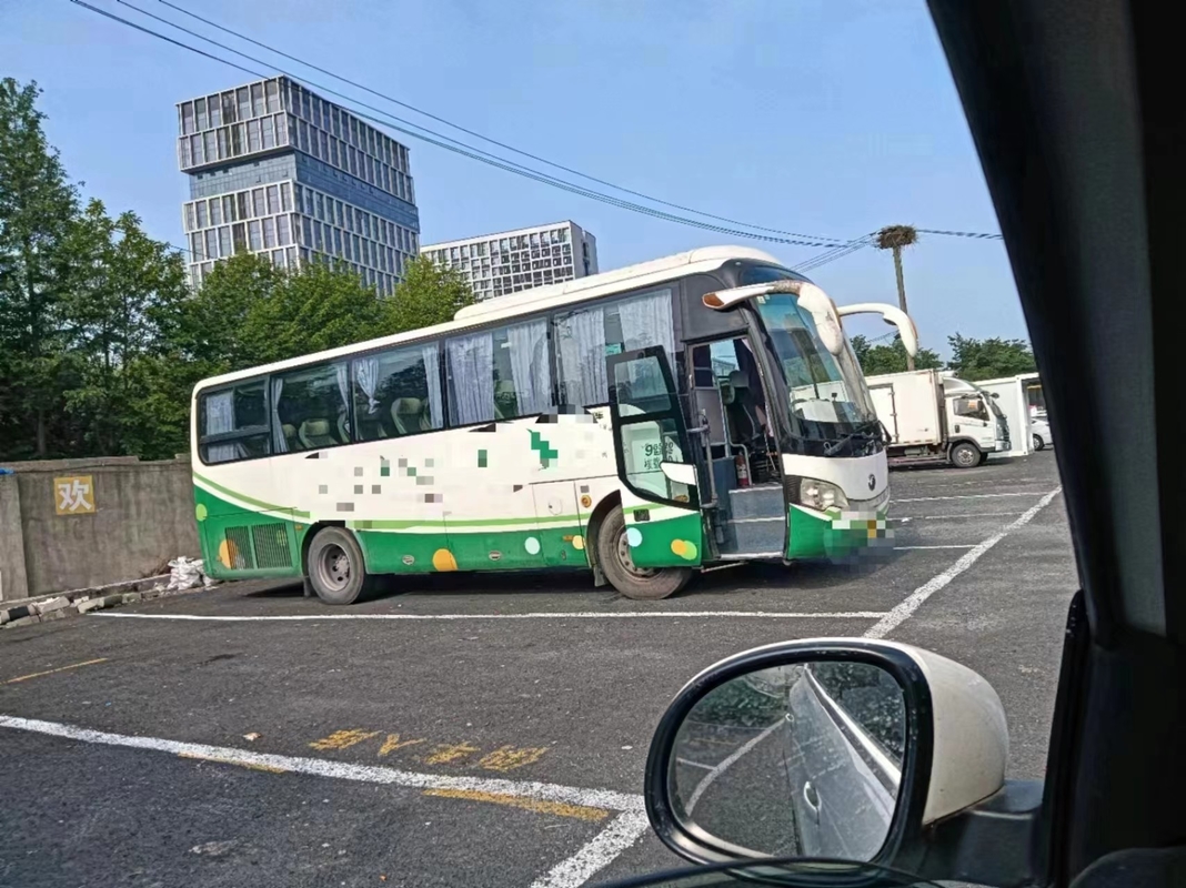 Gebrauchtes Passagierbus Youngtong Bus ZK6908 Handgetriebe 39 Sitzplätze 2016 Jahr Langstrecke