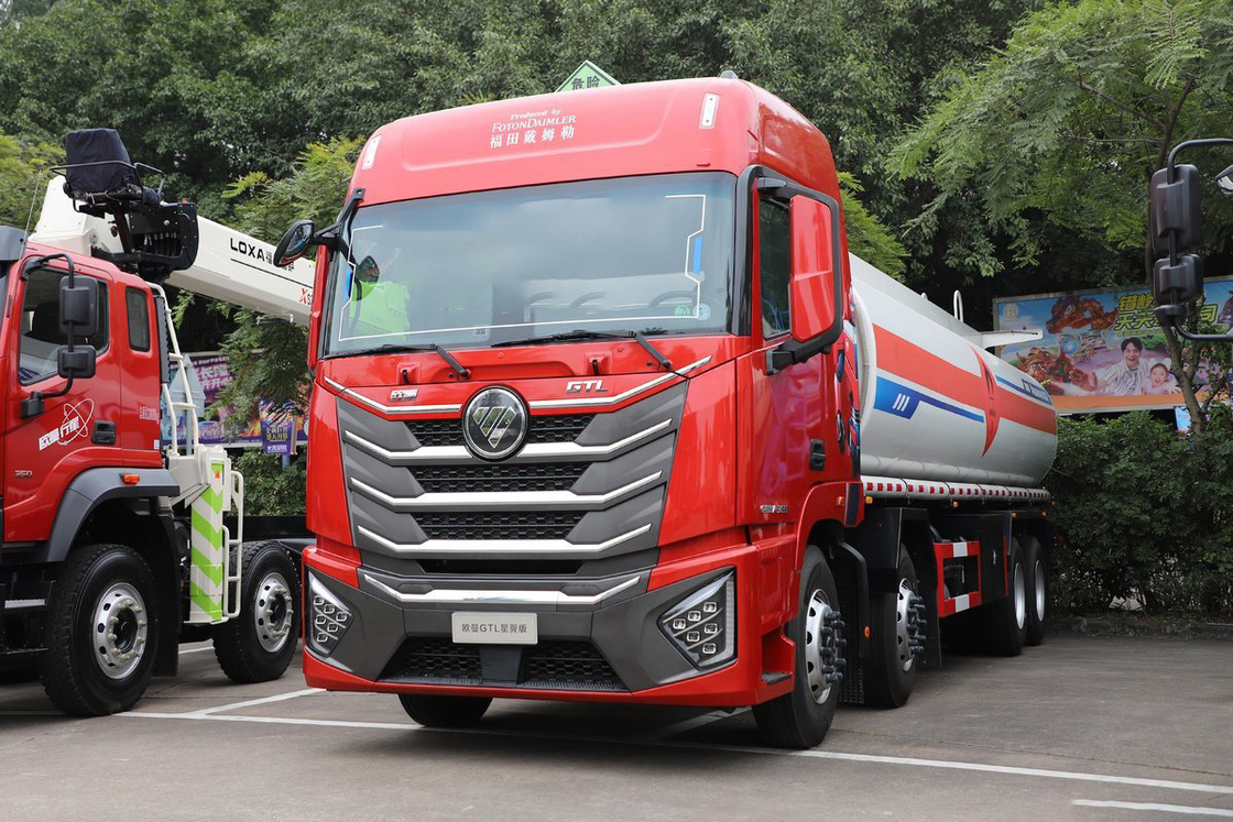 Auman HFV5320 GTL Halbreihe Diesel 12-Gang 360 PS 8X4 Treibstoffbehälter 30m3 Foton Öl Tankwagen