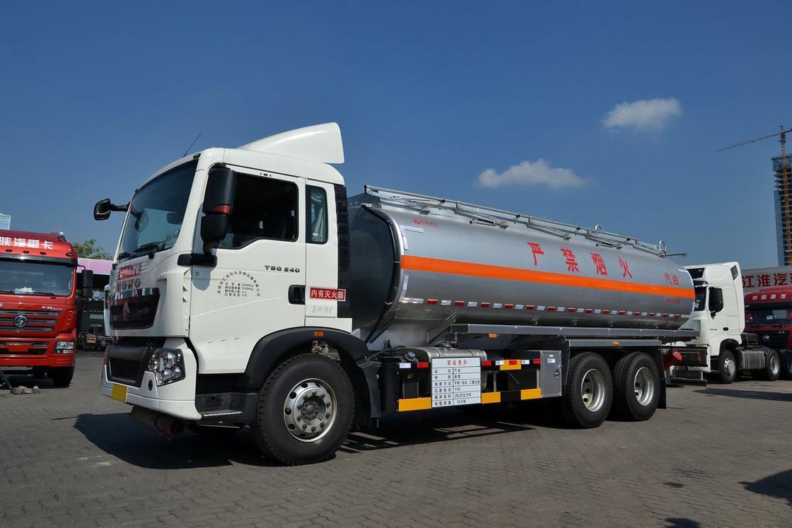 Sinotruk ZZ1257 T5G High Top Fairing Diesel 240 PS 14,5T 6X4 Treibstoffbehälter 20,25m3 HOWO Öl Tankwagen