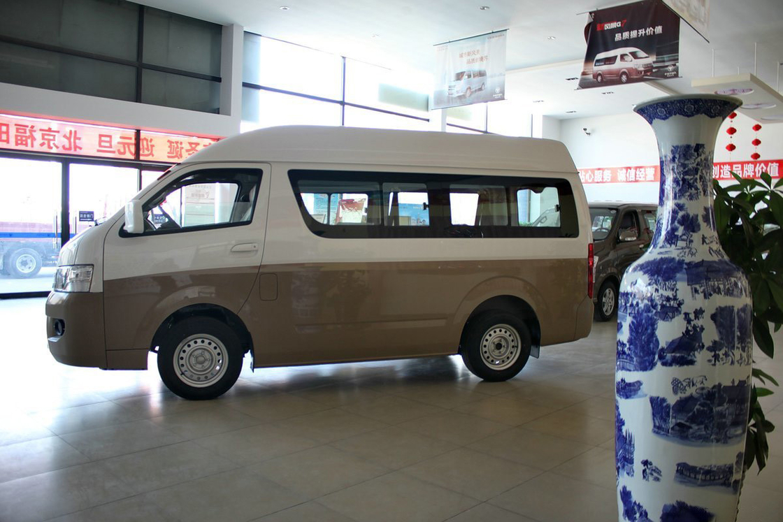 Gebrauchtes Foton Minibus 2022 kommerzielle Ausgabe Benzin-Handbuch 5-Gang 160 PS 10 Sitze rechts Schiebetür
