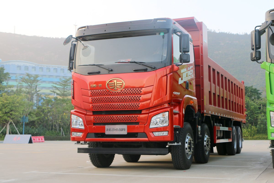 Flat Top Half Cab JH6 Schwerlastwagen Diesel 430 PS 8X4 8,2m Qingdao Jiefang Dump Truck