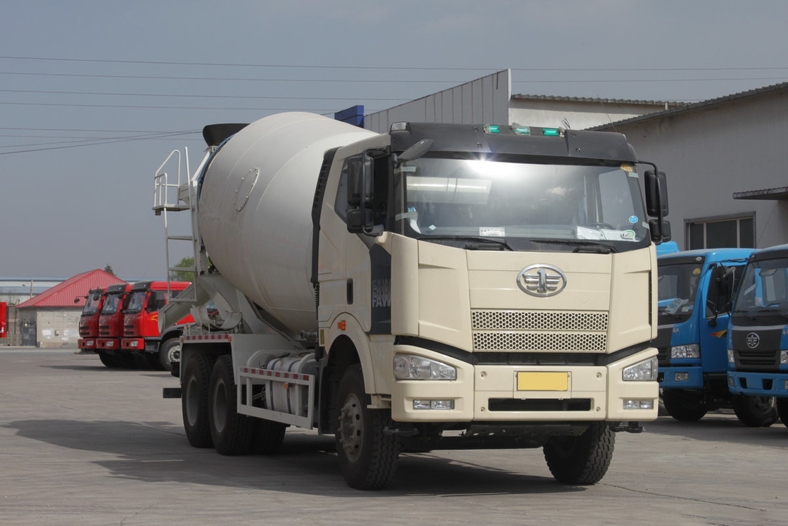 FAW Jiefang Betonmischfahrzeug J6P 350HP 6X4 Flat Top Cab 4,7m3 Tank Automatische Klimaanlage