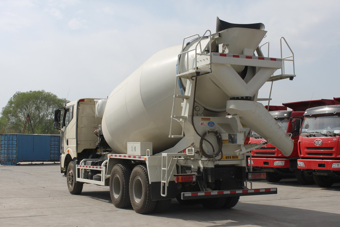 FAW Jiefang Betonmischfahrzeug J6P 350HP 6X4 Flat Top Cab 4,7m3 Tank Automatische Klimaanlage