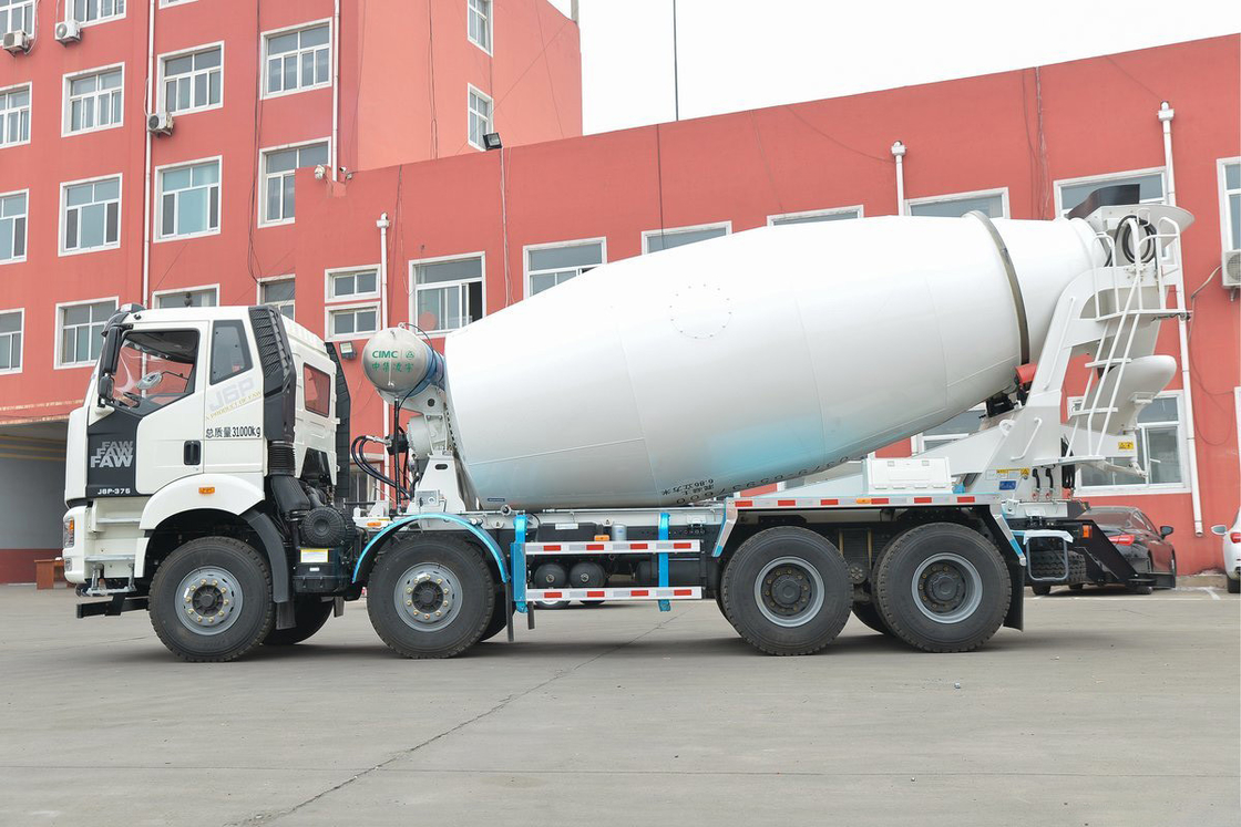 J6P 375HP 8X4 Vollschwimmende Flachoberfläche Halbverlagerung 7,86m3 FAW Jiefang Betonmischfahrzeug