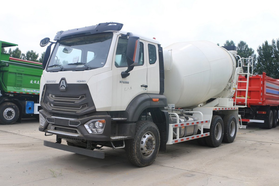 Sinotruk Haohan N7G Flat Top Half Row Sitze 380 PS Automatische Klimaanlage 6X4 Betonmischer