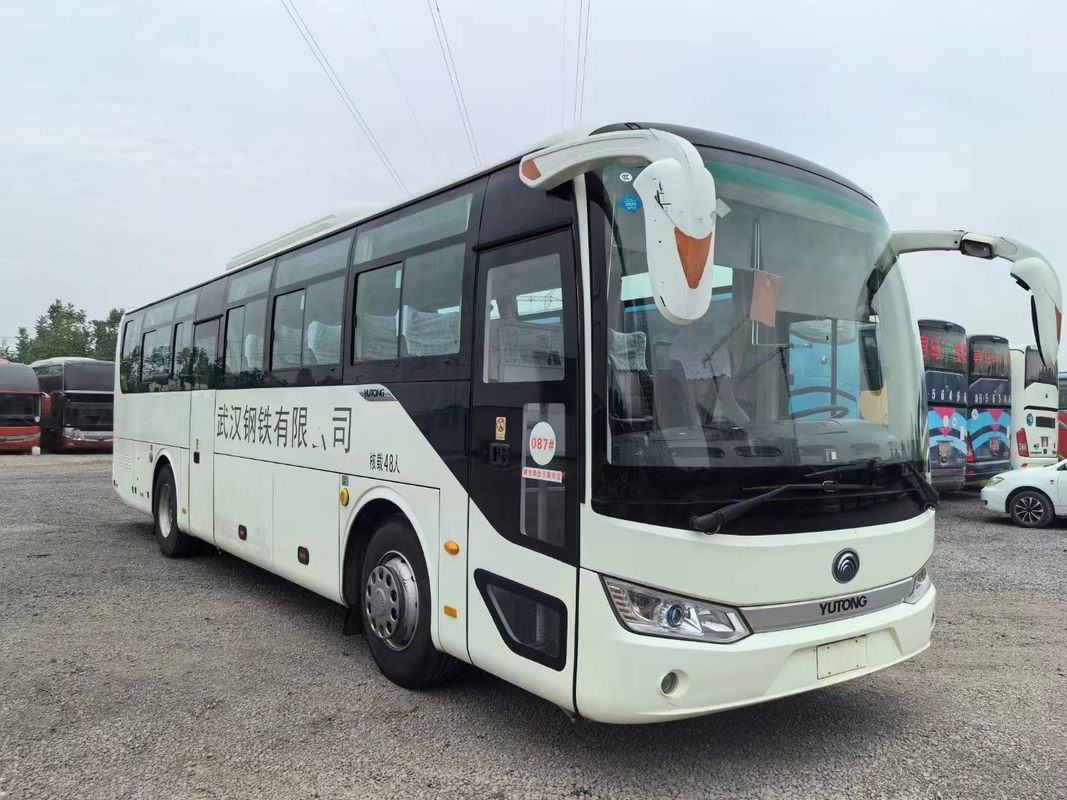 Elektrobus zum Verkauf 48 Sitzplätze China Bus Yutong ZK6115 Leaf Frühjahr 2017 Jahr 300KM pro Ladung