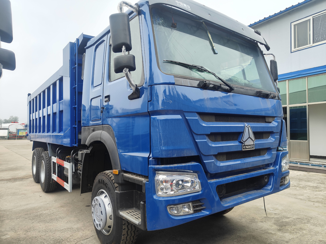 Lastwagen in Afrika Howo Dump / Tipper 6*4 Blaue Farbe 10 Räder mit hohem Refubited New Bucket