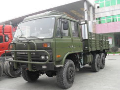 20 Tonnen schwerer Lastwagen 6*6 Olivengrün Dongfeng Tianjin Flatbed Truck Cummins Motor