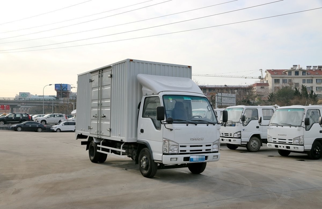 Lastwagen Isuzu 15 Tonnen Lastwagen Van Box Dieselmotor 5,2 L Hubraum 4 * 2 Antriebsmodus