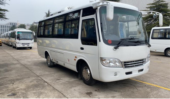 Rechte Steuerung Minibus 21 Sitz China Coaster Bus Euro 3 Dieselmotor 3000cc Kapazität NEW