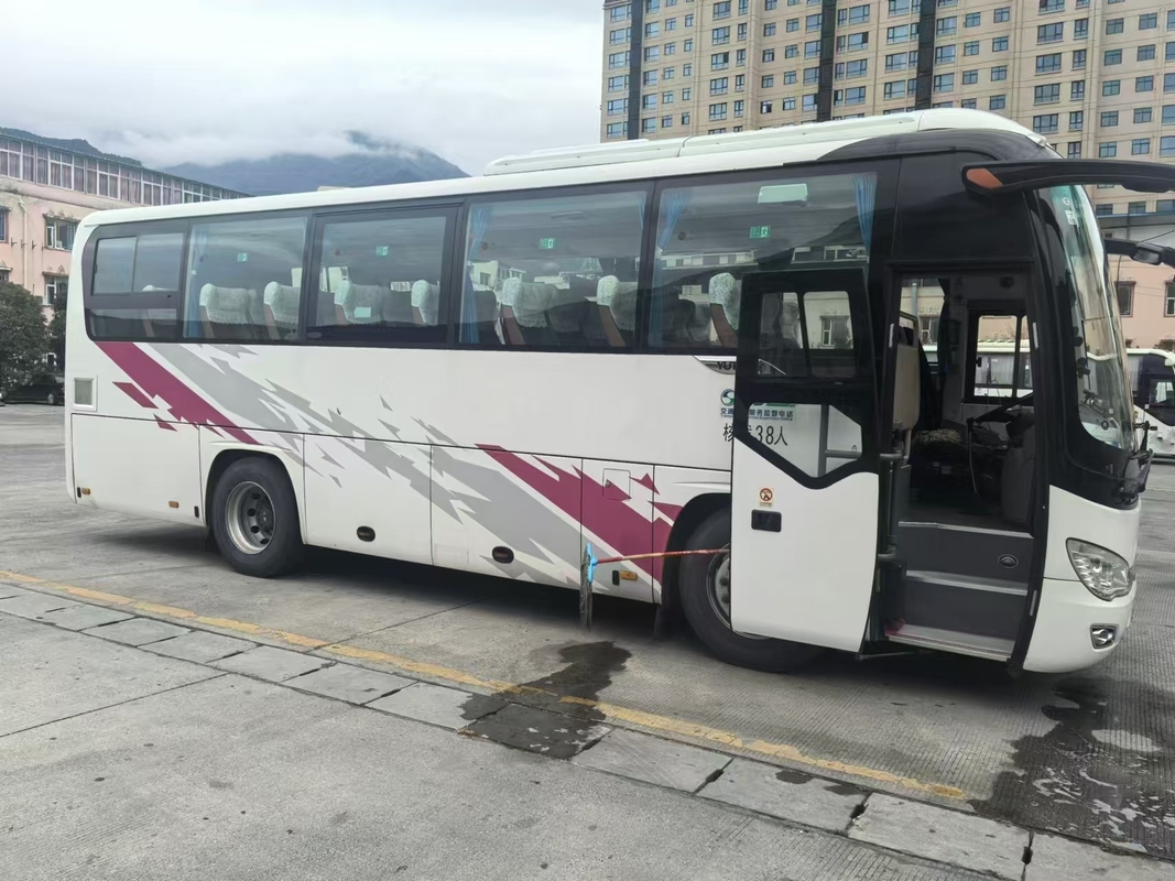 Coach Bus Second Hand 38 Sitzplätze Middle Tour Bus Yutong ZK6906 mit 8 Meter langem Airbag-Aufhängung