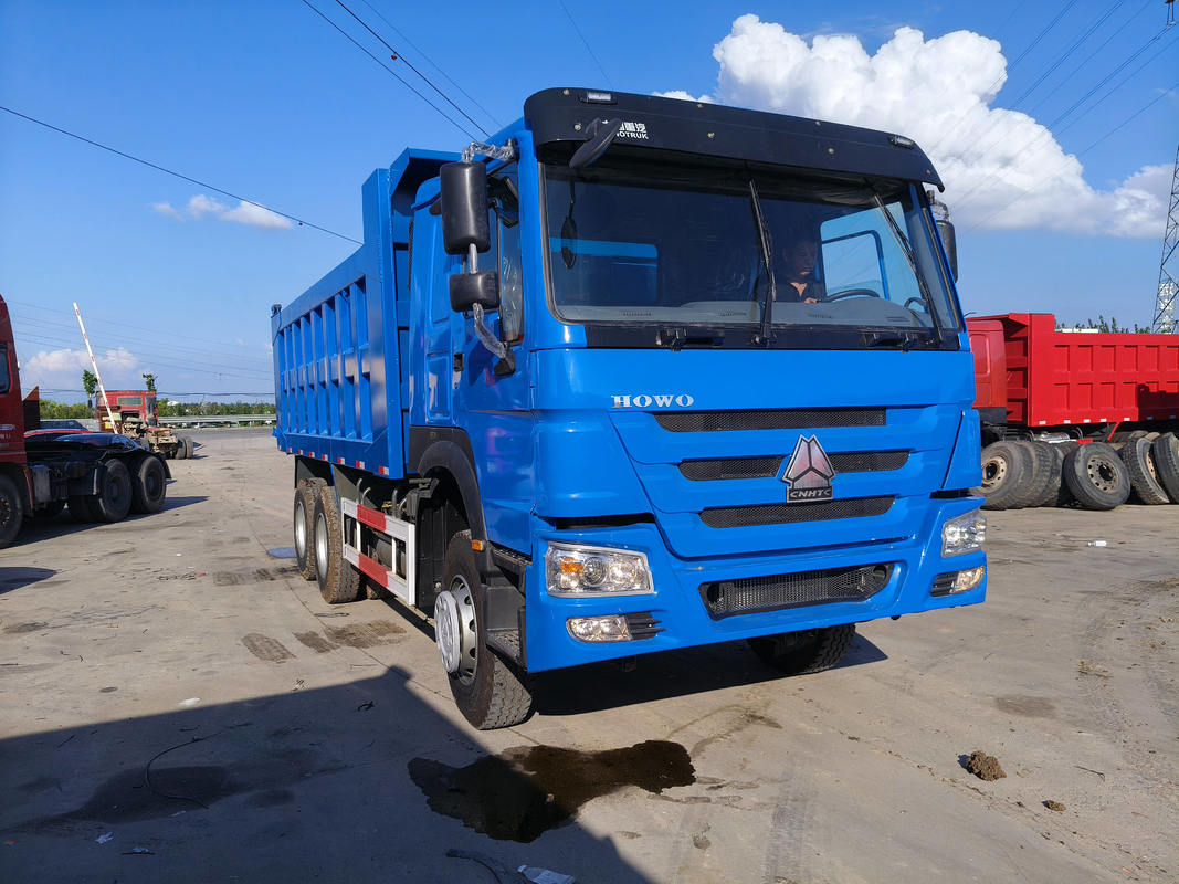 Einfacher Traktor Tipper 420 PS Sinotruk Howo 6*4 Antriebsmodus Blattfeder Sands Transport LHD