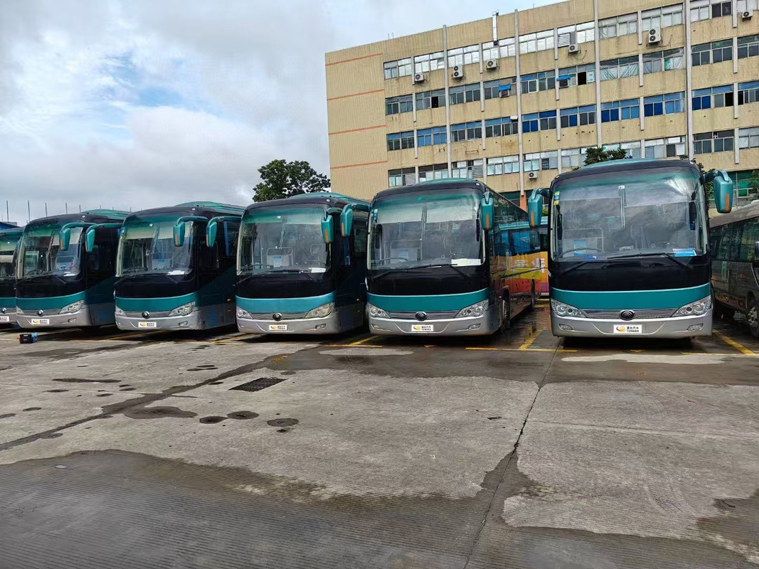 Gebraucht Yutong Busse zum Verkauf Bus ZK6119 Gepäckraum 42 Sitzplätze Langstrecke 2017 Jahr