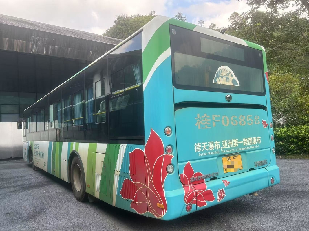 Yutong Stadtbus Diesel Yuchai Motor ZK6125 Doppeltür 43 Sitzplätze 98 Passagiere Blattfeder