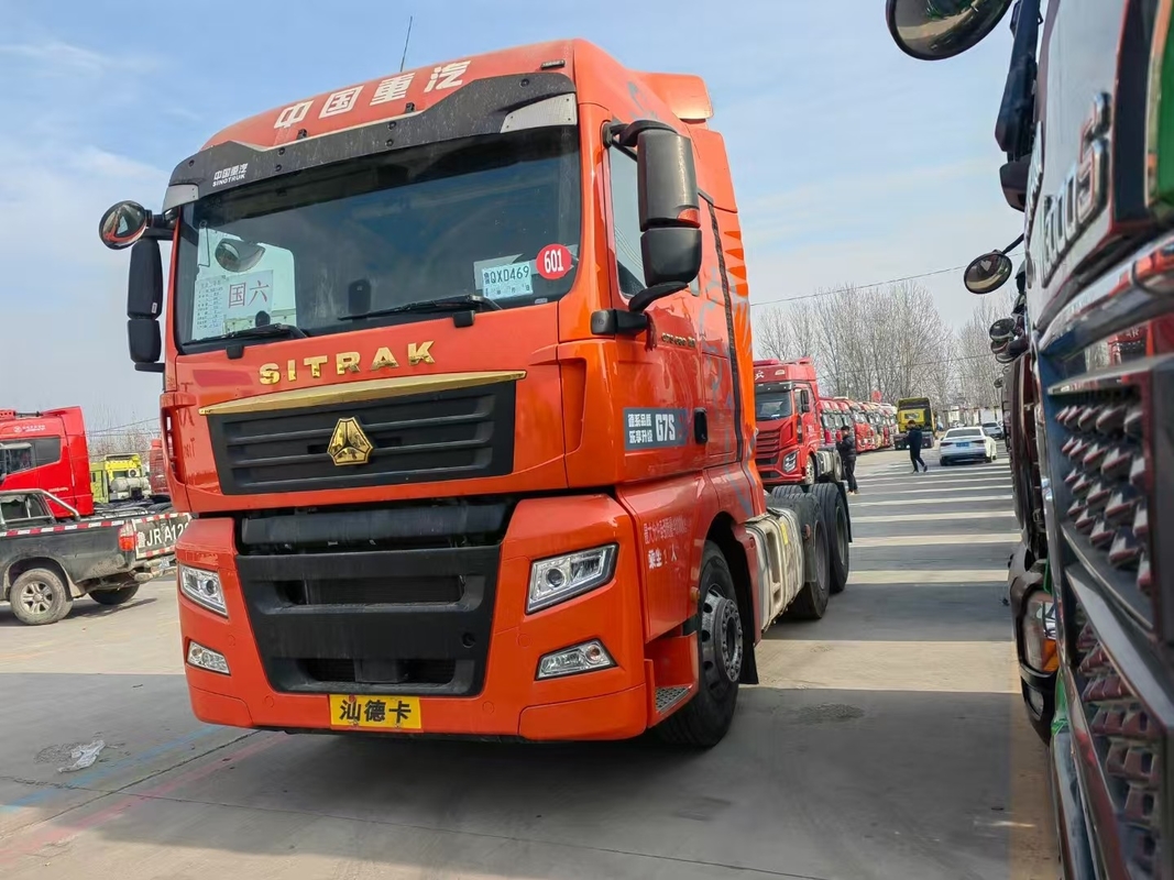 Anhänger-Lkw-Kopf Automatischer Traktor Pferdekopf SITRAK G7S Weichai Motor 680 PS Kapazität 15 Liter