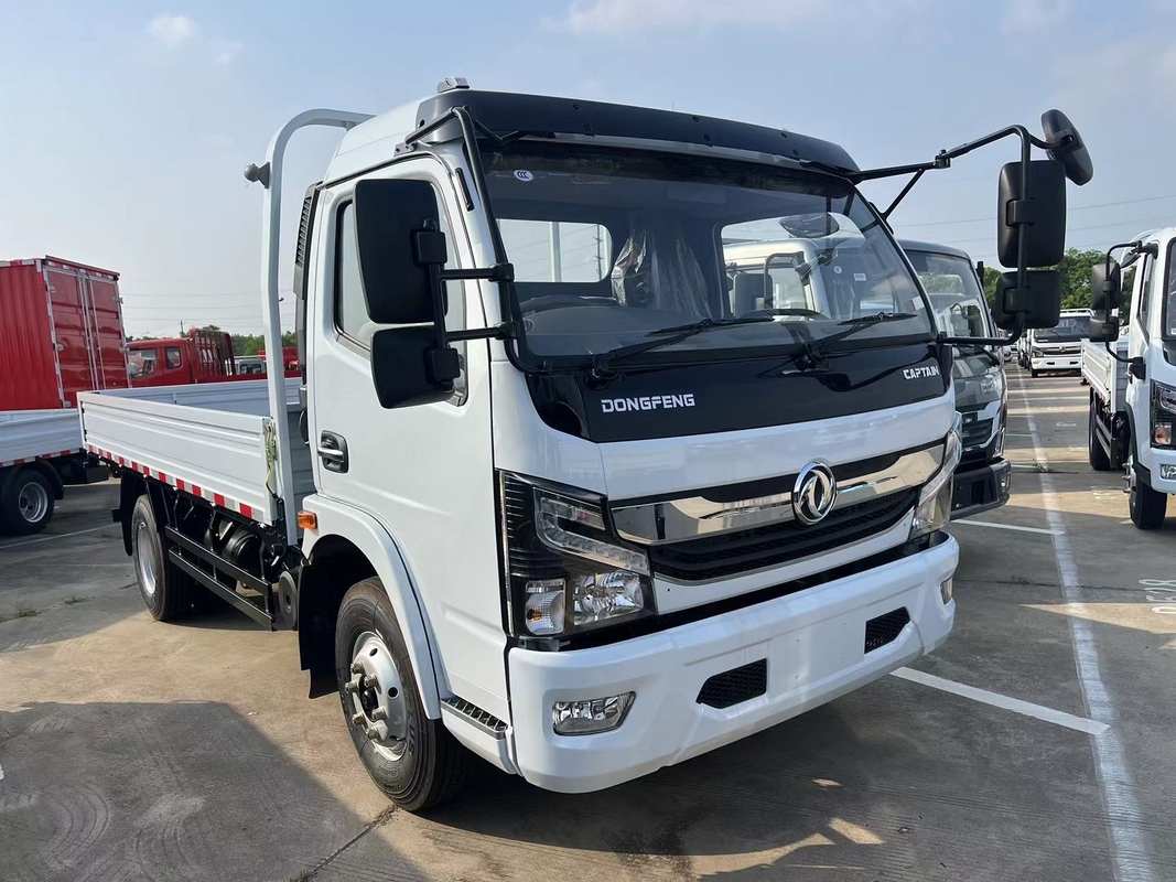 5 Tonnen Lastwagen Dongfeng Kapitän Kleiner Lastwagen Flatbed Rechtslenker Yuchai Motor 3308 Radstand