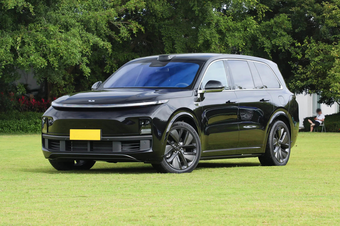 SUV mit Reichweitenverlängerer Li Auto Modelle L9 Ultral 1.5T Kreuzfahrt Reichweite 1000 km Maximalgeschwindigkeit 180 km/h
