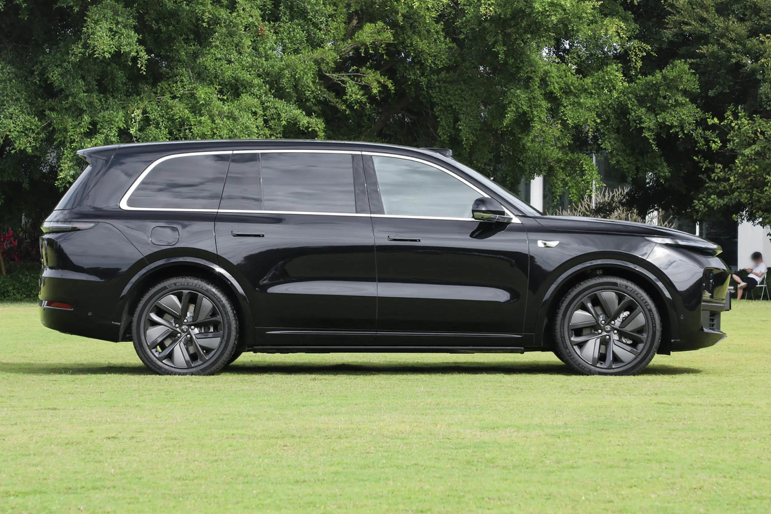 SUV mit Reichweitenverlängerer Li Auto Modelle L9 Ultral 1.5T Kreuzfahrt Reichweite 1000 km Maximalgeschwindigkeit 180 km/h