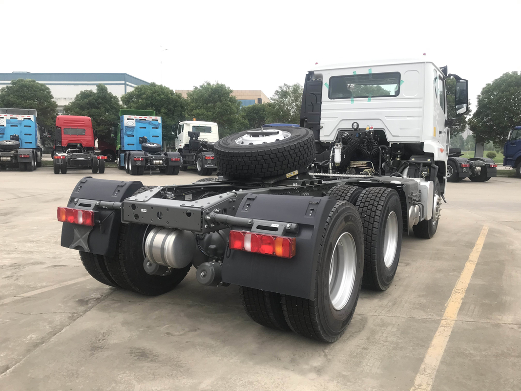 Anhänger-Lkw-Kopf Hohan Traktorkopf Howo NX Neues Modell 2025 Jahr 10 Reifen Rechtslenken