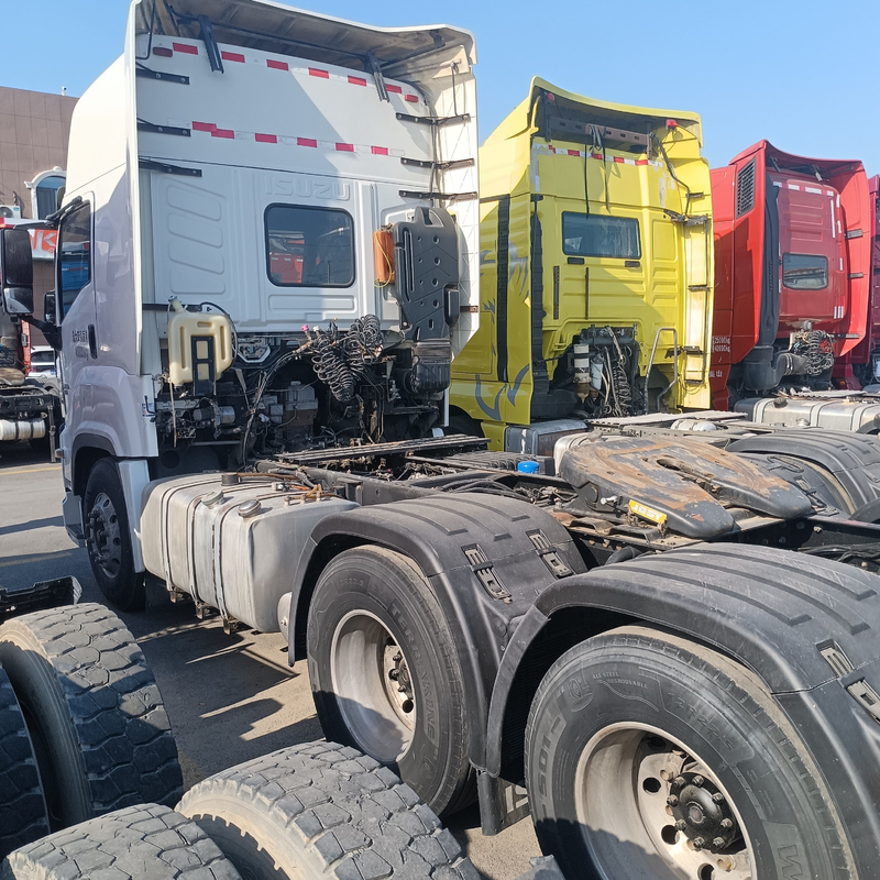 Gebrauchtes Semi-Trailer Head Tractor Truck Isuzu 460 PS Trailer Truck 6×4 Drive Modell 2020 Jahr Hochtransport