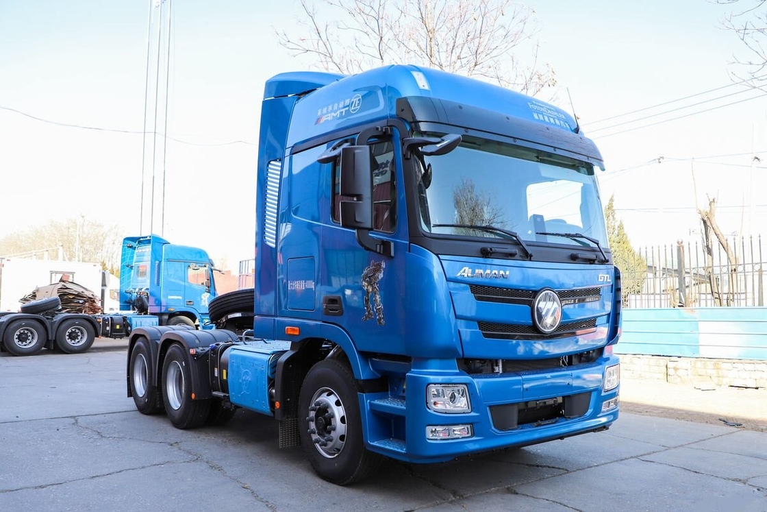 Gebrauchtes Auto-Handgetriebe Traktorkopf Foton Auman 440hp Cummins Motor Langlebig in rauen Umgebungen