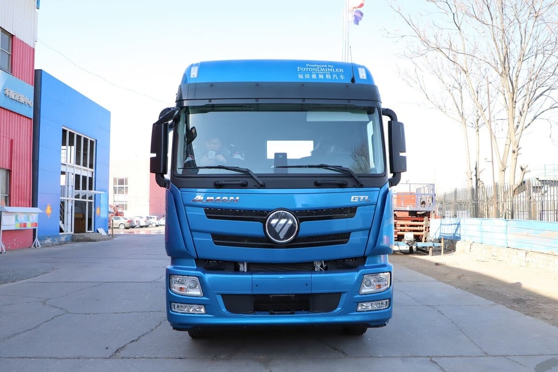 Gebrauchtes Auto-Handgetriebe Traktorkopf Foton Auman 440hp Cummins Motor Langlebig in rauen Umgebungen