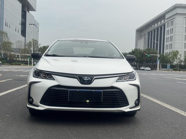 Gebrauchtes Corolla für den Export Ideal 2021-Jahr persönlicher Transport Niedrige Kilometerlänge Elektrisch & Benzin Hybrid