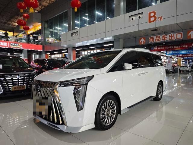 Erschwingliche Trumpchi M8 2023 Grandmaster Serie 2.0TGDI Ultimate Edition zum Verkauf 2wd Luxus Familiennutzung