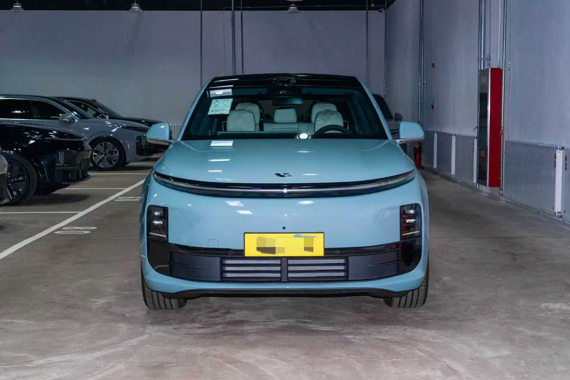 Chinesischer Li6 für den Export, ideal 2025, persönlicher Transport, geringe Laufleistung, Elektro- & Benzin-Hybrid