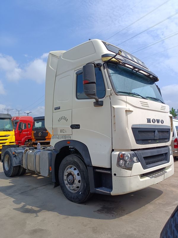 Gebrauchtes Traktor-Truck-Kopf zum Verkauf HOWO T7H 6*4 Fahrmodus 440 PS Beste chinesische Traktor-Truck-Marken