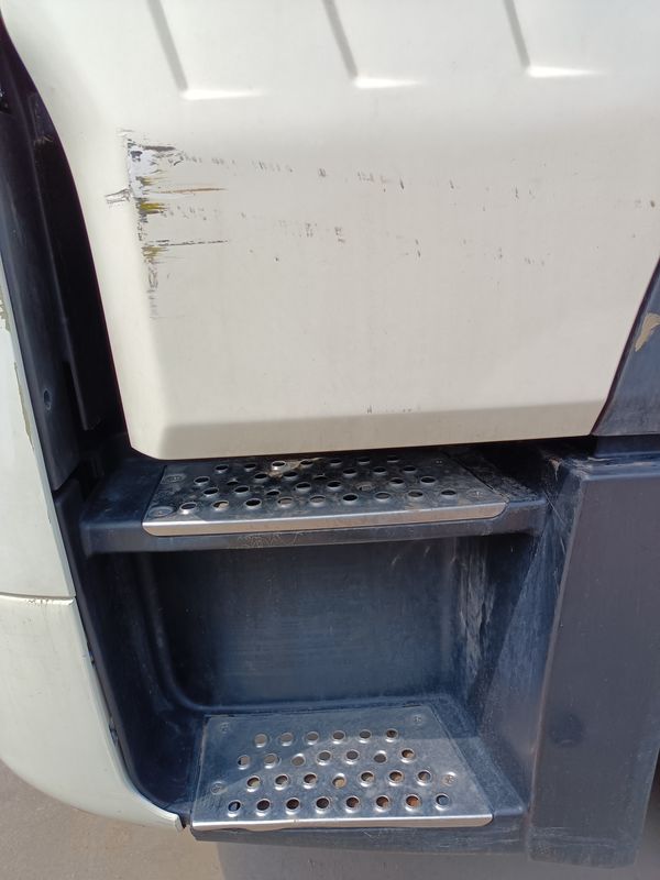 Gebrauchtes Traktor-Truck-Kopf zum Verkauf HOWO T7H 6*4 Fahrmodus 440 PS Beste chinesische Traktor-Truck-Marken