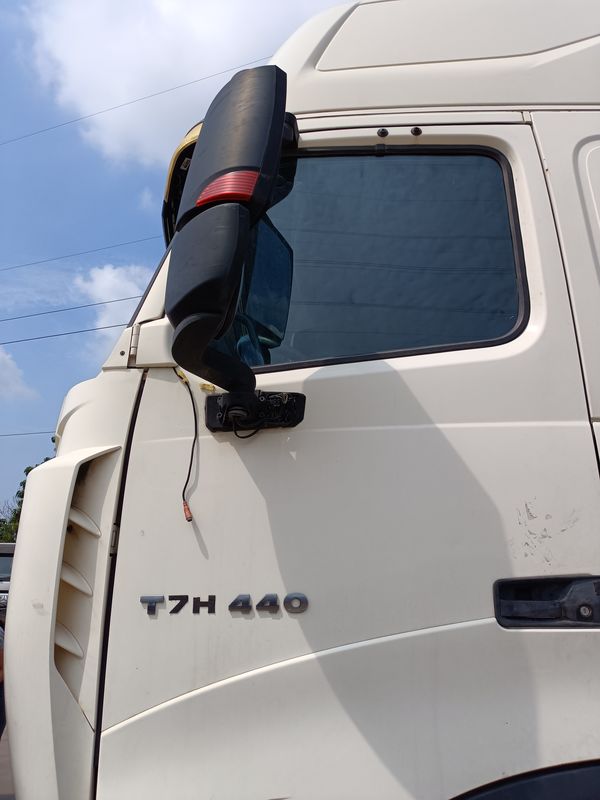 Gebrauchtes Traktor-Truck-Kopf zum Verkauf HOWO T7H 6*4 Fahrmodus 440 PS Beste chinesische Traktor-Truck-Marken