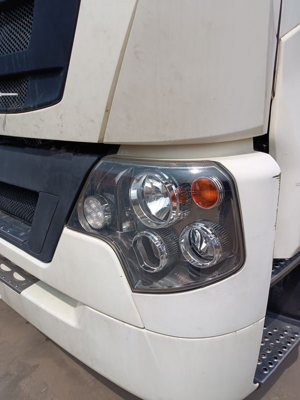 Gebrauchtes Traktor-Truck-Kopf zum Verkauf HOWO T7H 6*4 Fahrmodus 440 PS Beste chinesische Traktor-Truck-Marken