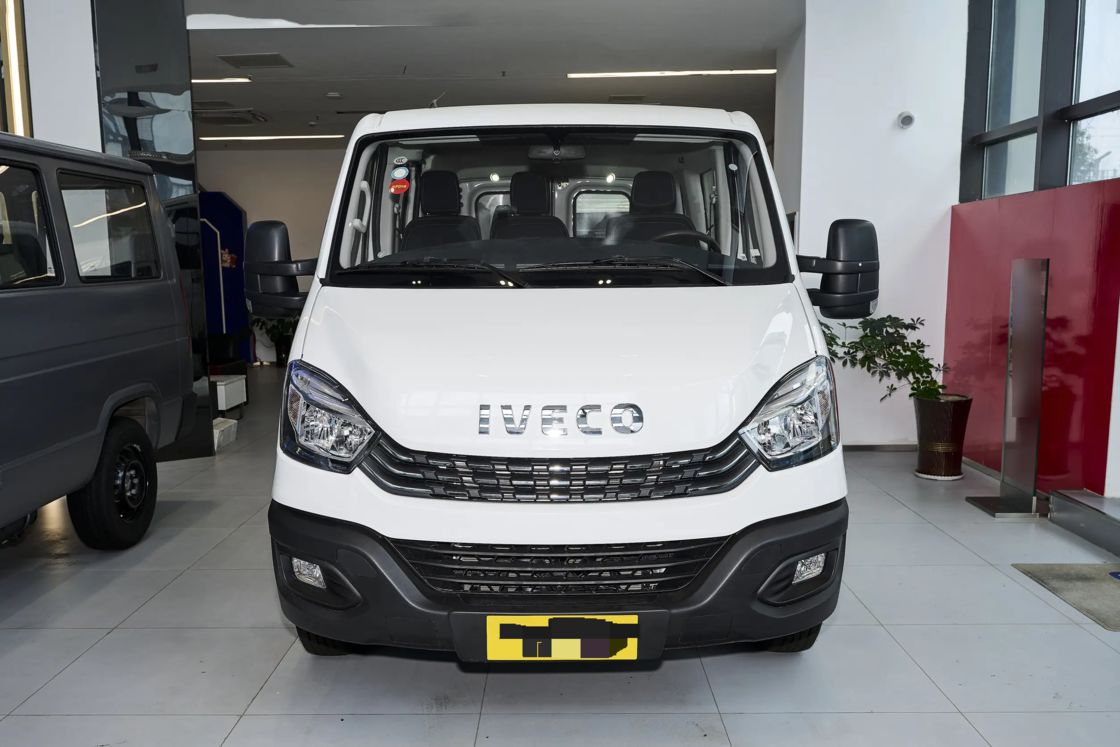 Erschwinglicher New Ocean Minivan 2024 2.0T Diesel 146 PS Euro 6 Familien Minivan für den Export