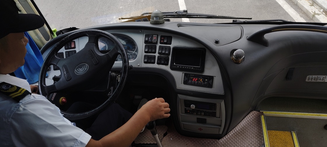 Used Yutong Bus 45 Seater School Church Commuter Airport Shuttle Intercity Coach Bus Angola Congo Ghana Africa