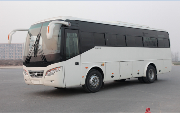 40 Sitzplätze Yutong ZK6932D Neuer Bus Neuer Reisebus Lenkung RHD Diesel Cumm-ins Motoren Euro2 für Touristen