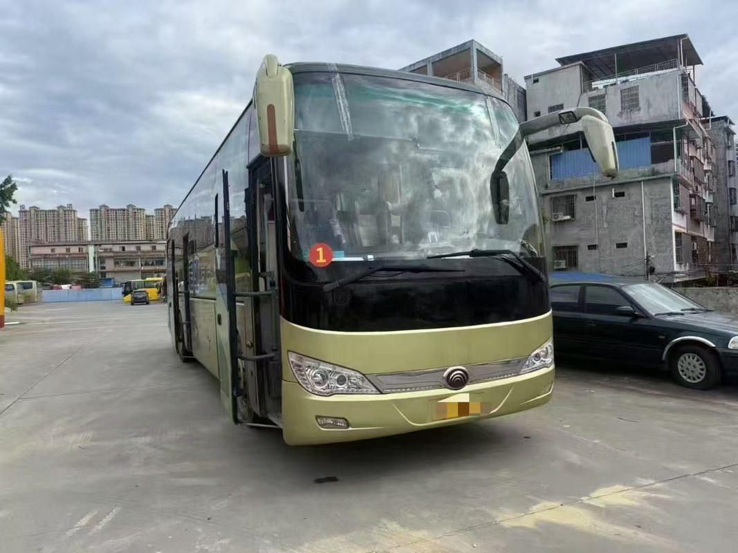 Gebraucht 49-Sitzer Diesel Yutong Bus Weichai Tour Flughafen Kirche Pendler Schule Interurban Intercity Busse Rhd/Lhd