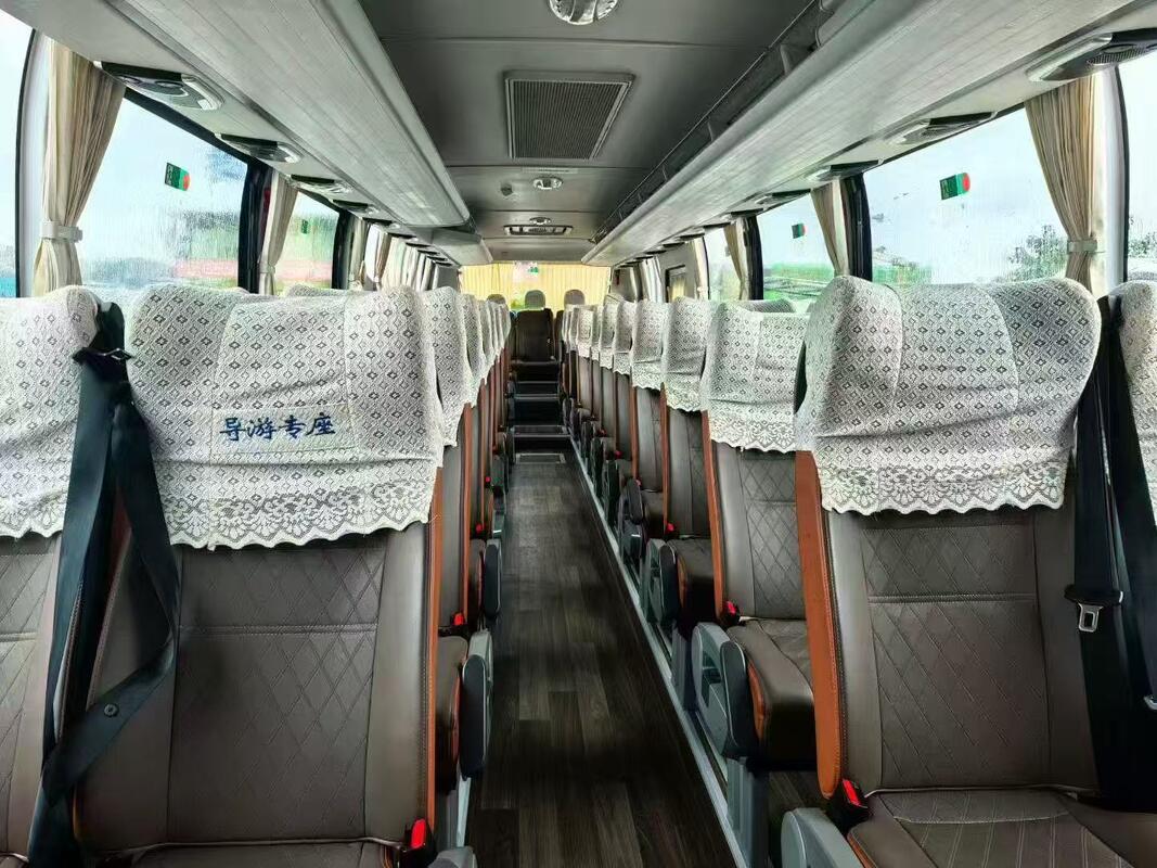 Gebrauchter Yutong Bus 50-Sitzer C12 Luxus 2024 Jahr Yutong Zk6127 Blattfeder Weichai Motor Reisebus Ghana
