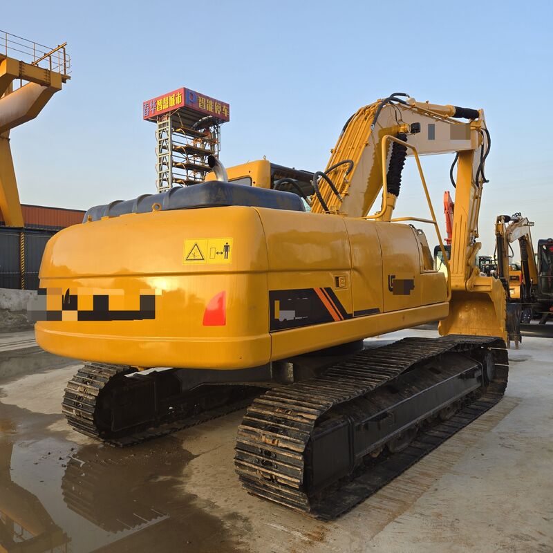 Gebrauchter Kettenbagger chinesischer Marke 22T in ausgezeichnetem Zustand, Fassungsvermögen 1,1 m³, Nennleistung 112 kW für den Bau