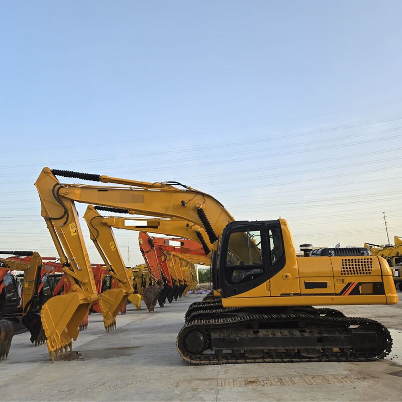 Gebrauchter Kettenbagger chinesischer Marke 22T in ausgezeichnetem Zustand, Fassungsvermögen 1,1 m³, Nennleistung 112 kW für den Bau