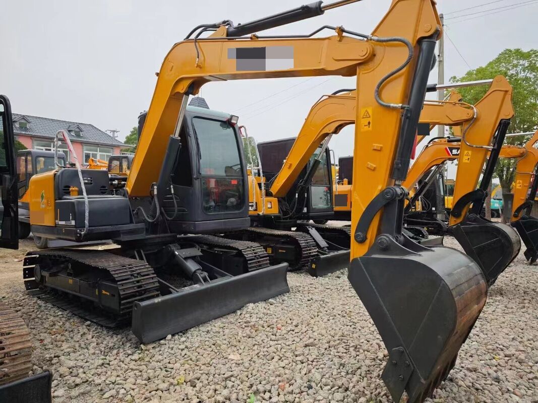 Gebrauchtes Gleisbagger Chinesische Marke 8,24 Tonnen in ausgezeichnetem Zustand Kapazität 0,3m3 Nennleistung 54,3 kW für den Bau