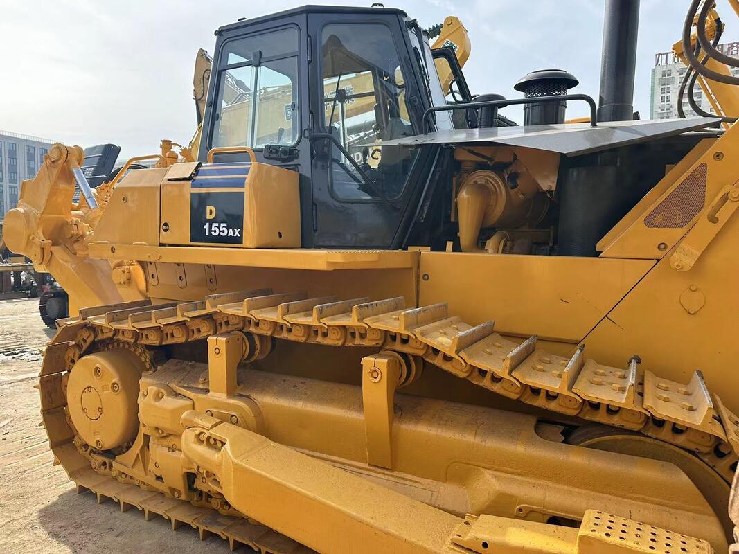 Neue Ankunft gebrauchtes chinesisches Marken-Bulldozer mit Gleisbehälter 5 Tonnen in ausgezeichnetem Zustand Nennleistung 305 KW 14,07 L für den Bau in ausgezeichnetem Zustand