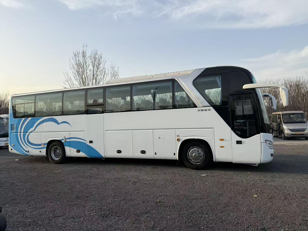 Neuer Bus angekommen Gebrauchter Yutong Zk6122 Yuchai 330PS Blattfeder 55 Sitze Luxus Transport mit Klimaanlage