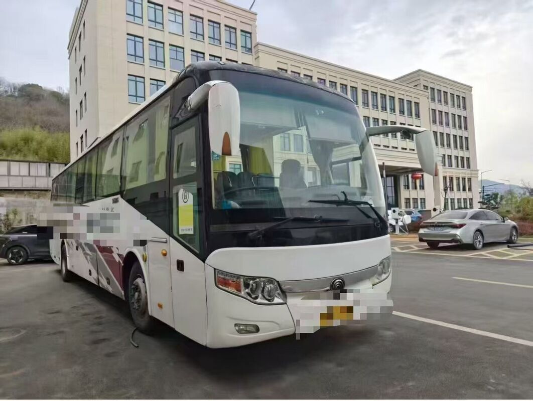 Gebrauchter Reisebus Yutong Zk6122 Yuchai 330PS Blattfeder 60 Sitze Luxus-Transport mit Klimaanlage