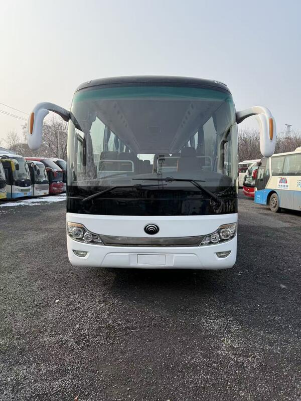 Gebrauchter Reisebus Yutong Zk6121 Yuchai 330PS Blattfeder 67 Sitze Luxus Transport mit Klimaanlage