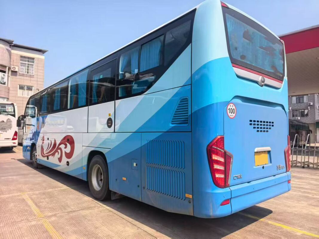 Gebrauchte Reisebusse Yutong Zk6128 Weichai 375PS Euro 5 Blattfeder 48 Sitzplätze Luxus Transport mit Klimaanlage für Shuttle oder Fernverkehr