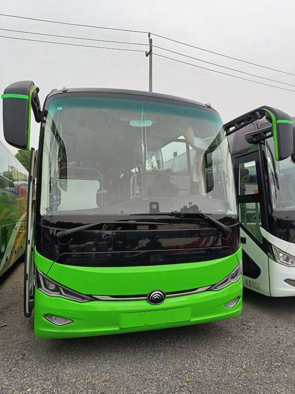 Gebrauchte Busse Yu-tong ZK6127 Weichai Euro 6 Leaf Frühling 50 Sitzplätze 2023 Jahr Luxus Transport mit Klimaanlage Für Shuttle oder Fernfahrt